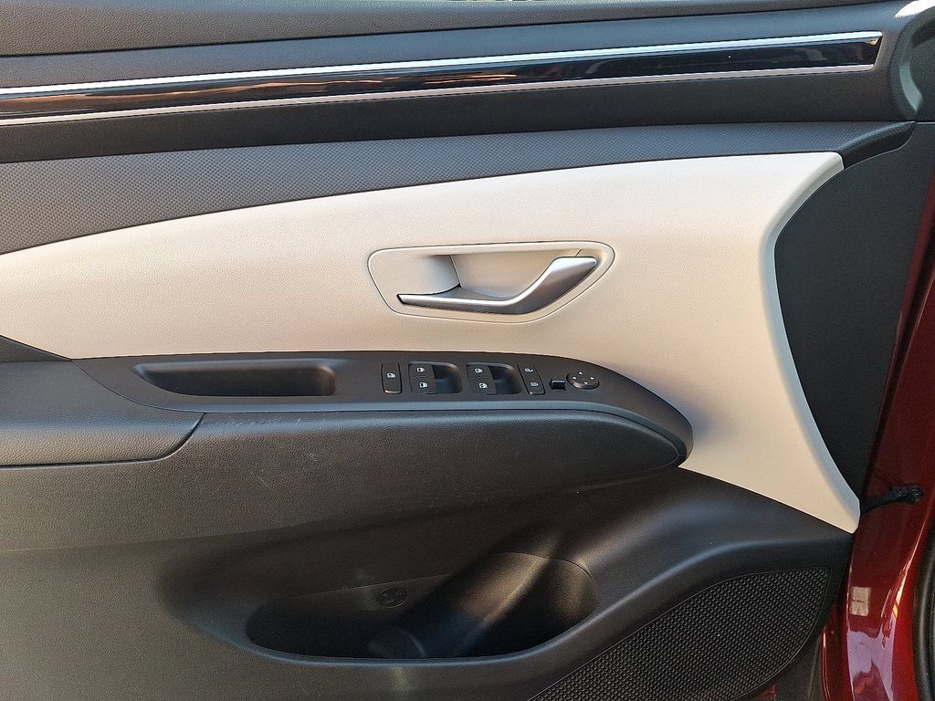 Used 2024 Hyundai Tucson SEL AWD/4WD image 13