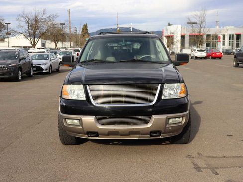 Used 2004 Ford Expedition Eddie Bauer image 2