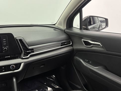 Used 2023 Kia Sportage LX image 28