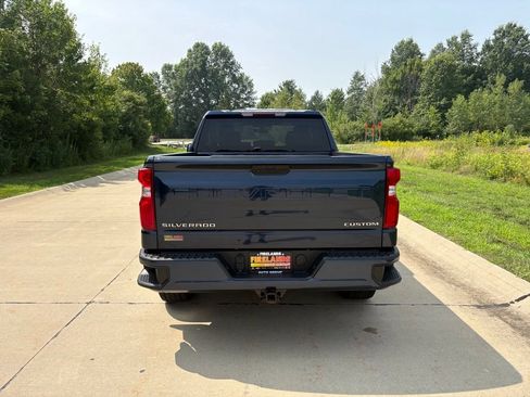 Used 2021 Chevrolet Silverado 1500 Custom AWD/4WD image 8