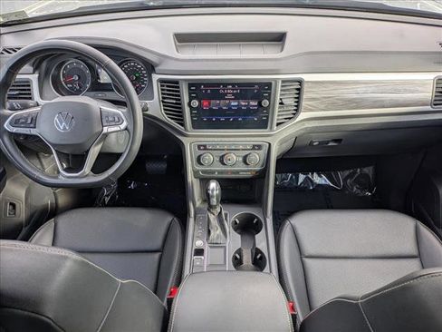 Used 2021 Volkswagen Atlas Cross Sport SE image 16