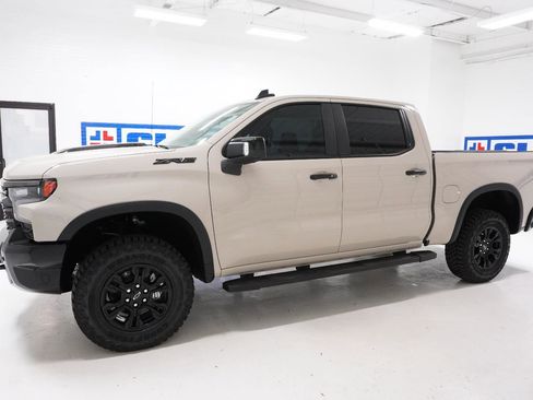 New 2026 Chevrolet Silverado 1500 ZR2 w/ Dark Appearance Package AWD/4WD image 8