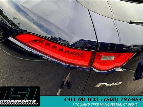 Used 2020 Jaguar F-PACE Prestige image 31