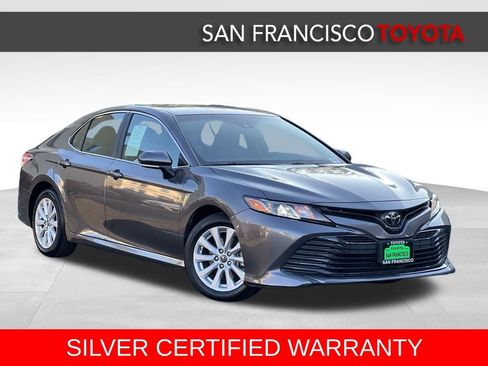 Certified 2018 Toyota Camry LE image 7