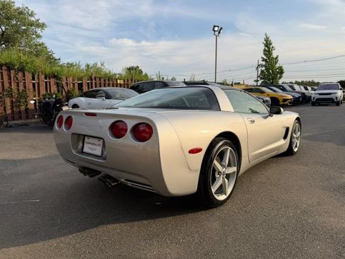 Used 1997 Chevrolet Corvette Coupe w/ Memory Pkg RWD image 7