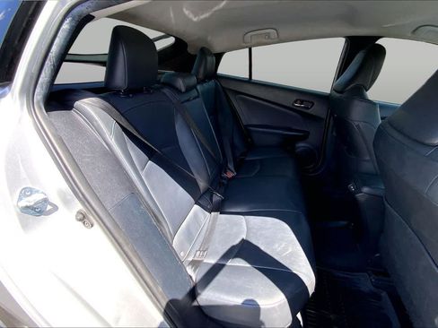 Used 2022 Toyota Prius Limited FWD image 19