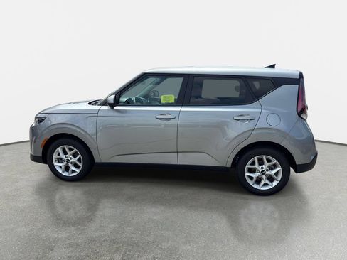 Used 2024 Kia Soul FWD image 7
