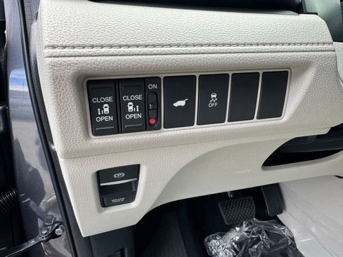 New 2026 Honda Odyssey EX-L image 17