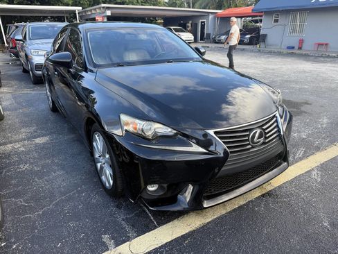 Used 2015 Lexus IS 250 image 2