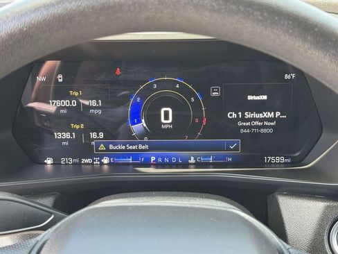 Used 2024 Chevrolet Colorado Trail Boss AWD/4WD image 13