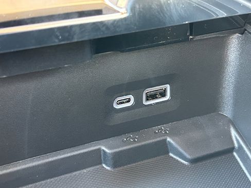 New 2026 GMC Yukon XL Denali image 21