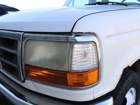 Used 1996 Ford F350 2WD SuperCab DRW image 30