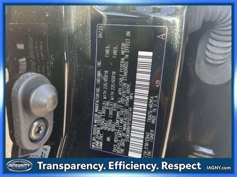 Certified 2023 Toyota Highlander XLE image 19