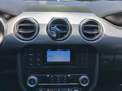 Used 2020 Ford Mustang GT w/ Black Accent Package RWD image 20