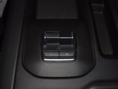 Used 2024 GMC Sierra 2500 Denali w/ Denali Reserve Package image 32