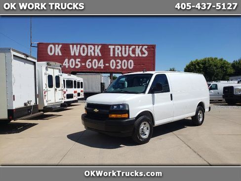 Used 2020 Chevrolet Express 2500 w/ Driver Convenience Package RWD image 1