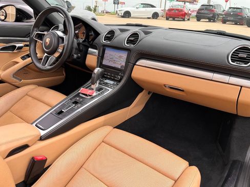 Used 2017 Porsche 718 Boxster S RWD image 26