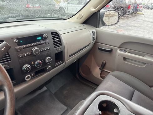 Used 2011 GMC Sierra 1500 W/T w/ Work Truck Preferred Package image 17