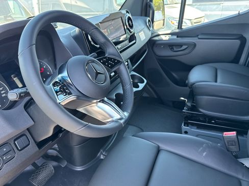 New 2026 Mercedes-Benz Sprinter 2500 image 10