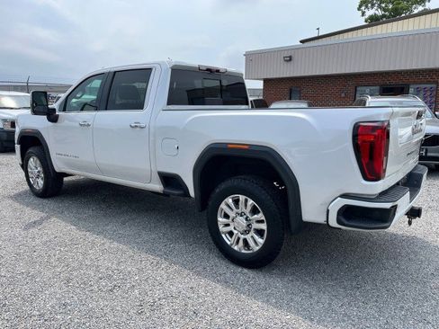 Used 2020 GMC Sierra 2500 Denali w/ Denali Ultimate Package AWD/4WD image 9