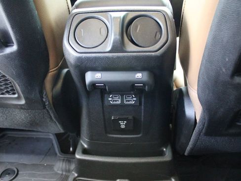 Used 2023 Jeep Wrangler Unlimited Rubicon 4xe w/ Steel Bumper Group AWD/4WD image 57