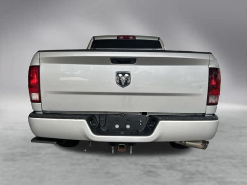 Used 2019 RAM 1500 Express RWD image 32