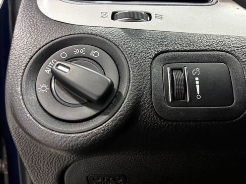 Used 2020 Dodge Journey SE w/ SE Popular Equipment Group FWD image 15