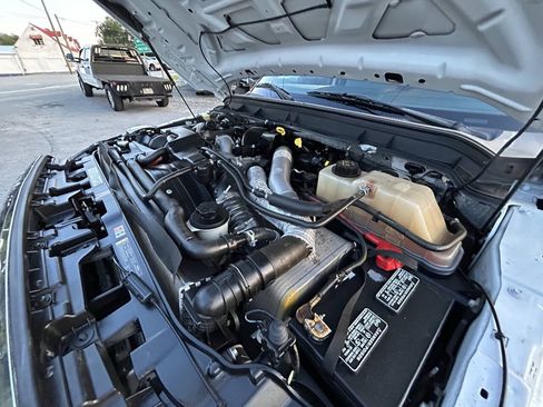 Used 2015 Ford F550 4x4 SuperCab Super Duty image 29