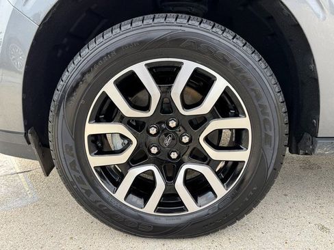 Certified 2023 Ford Maverick Lariat w/ Lariat Luxury Package image 15