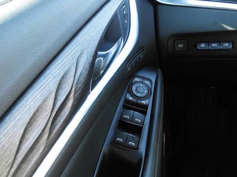 Used 2023 Buick Enclave Avenir w/ Trailering Package, 5000 lbs. AWD/4WD image 19