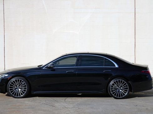 Used 2021 Mercedes-Benz S 580 4MATIC Sedan w/ AMG Line image 55