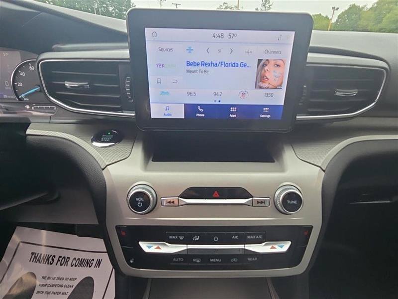 Used 2021 Ford Explorer XLT w/ Equipment Group 202A AWD/4WD image 19
