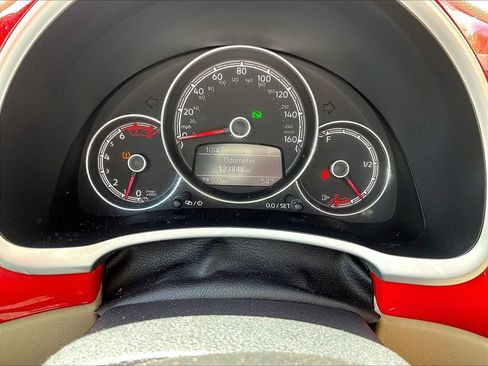 Used 2017 Volkswagen Beetle 1.8T S FWD image 18