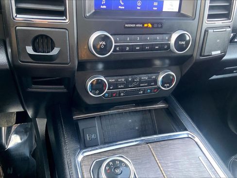 Used 2021 Ford Expedition Max Limited AWD/4WD image 35
