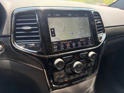 Used 2019 Jeep Grand Cherokee Limited X AWD/4WD image 27