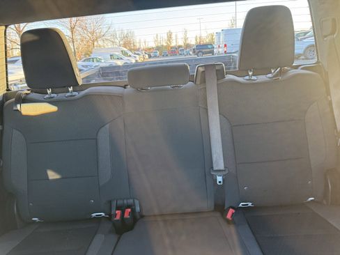 Used 2025 Chevrolet Silverado 1500 LT image 14