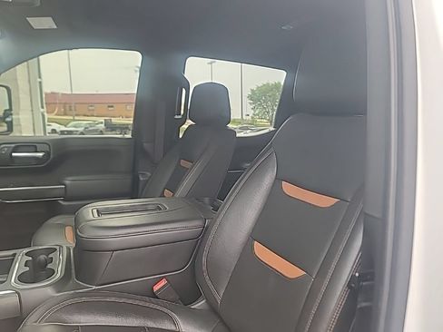Used 2021 GMC Sierra 1500 AT4 w/ AT4 Premium Package AWD/4WD image 6