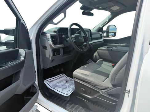 Used 2024 Ford F250 XLT w/ FX4 Off-Road Package AWD/4WD image 11
