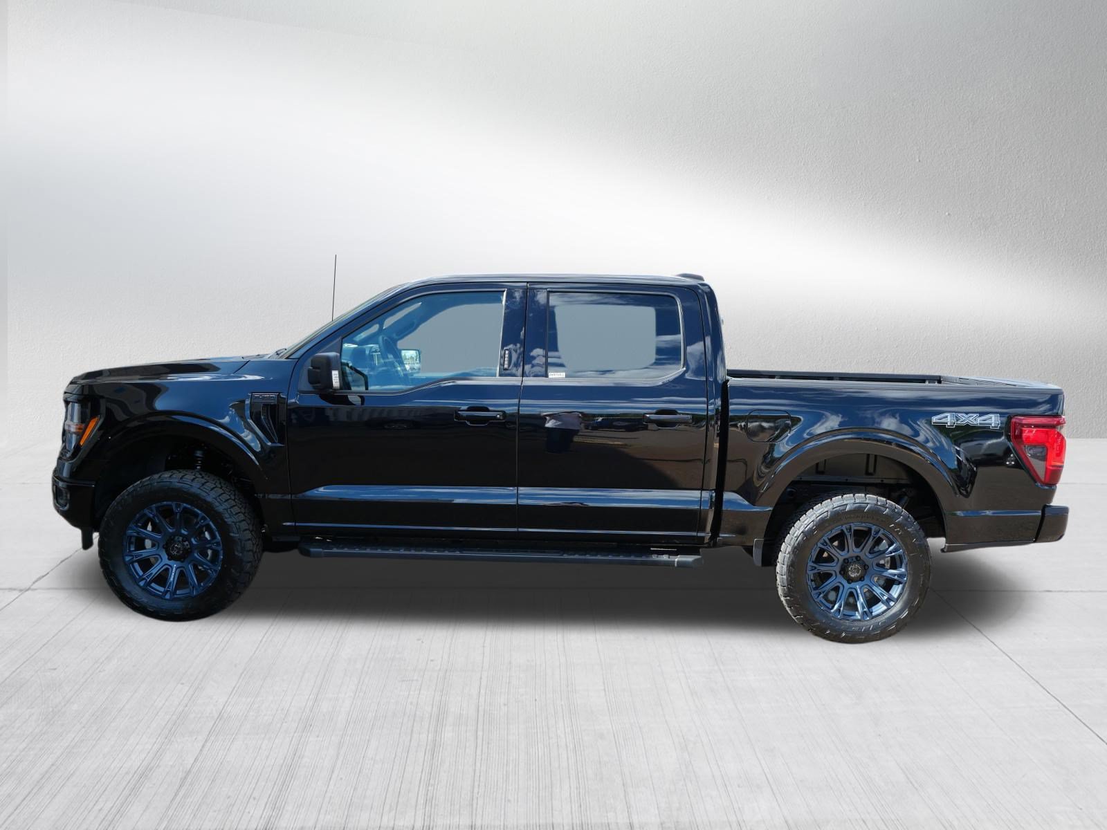 Used 2026 Ford F150 XLT w/ Equipment Group 302A MID AWD/4WD image 4