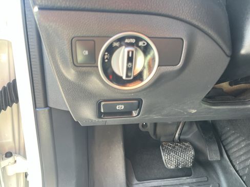 Used 2020 Mercedes-Benz GLA 250 4MATIC image 17