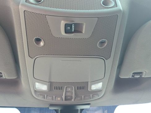 Used 2016 Ford F150 Lariat w/ Equipment Group 502A Luxury AWD/4WD image 11