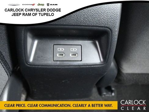 Used 2024 Toyota Camry SE image 39