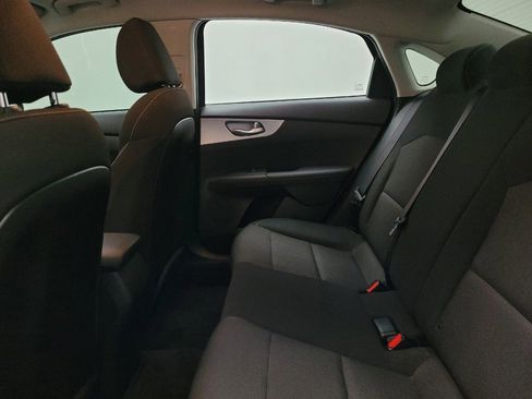 Used 2023 Kia Forte LXS image 18