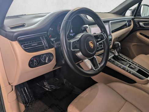 Used 2020 Porsche Macan AWD/4WD image 10