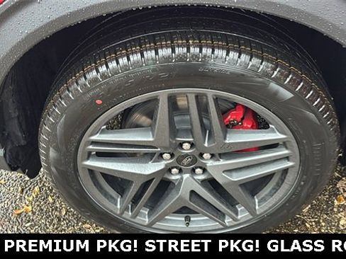 New 2026 Ford Explorer ST-Line w/ ST-Line Street Pack image 33