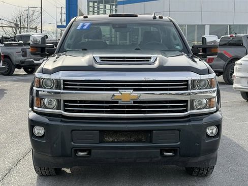 Used 2017 Chevrolet Silverado 3500 High Country w/ Duramax Plus Package image 8