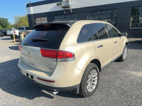 Used 2015 Lincoln MKX AWD w/ Equipment Group 101A image 4
