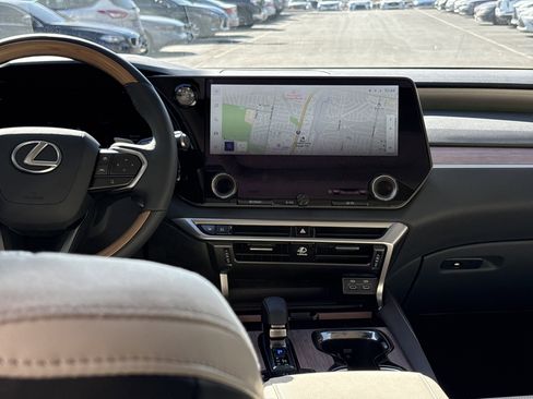 Used 2025 Lexus RX 350 AWD w/ Convenience Package image 30