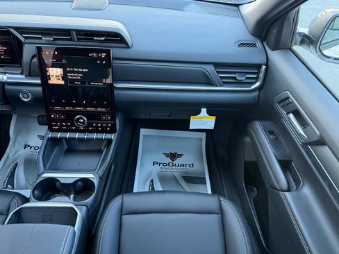 Used 2026 GMC Terrain Elevation w/ Elevation Premium Package image 25