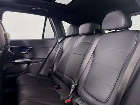 New 2026 Mercedes-Benz GLC 300 4MATIC image 7